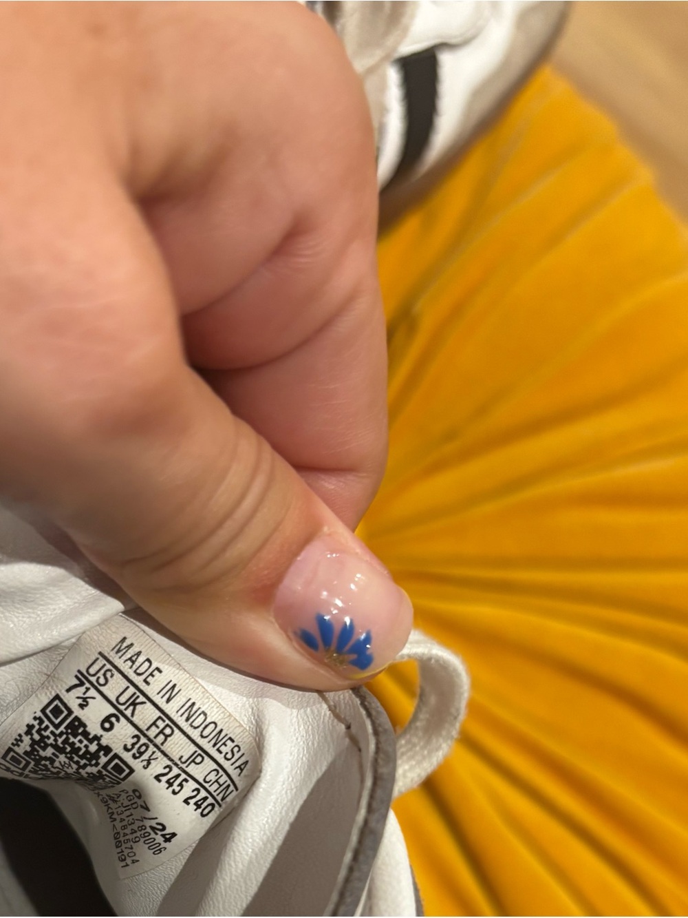 Adidas - Picture 4 of 5